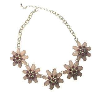 Elegant Nature-inspired Flower Necklace with Golden chain, Vintage